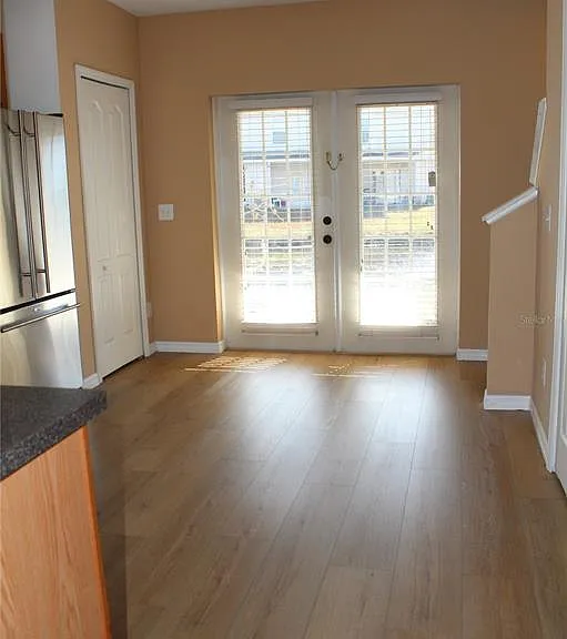 16320 Swan View Cir — Photo 5