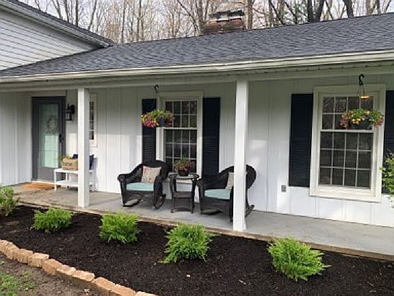 3rd image of 12 Forest Dr