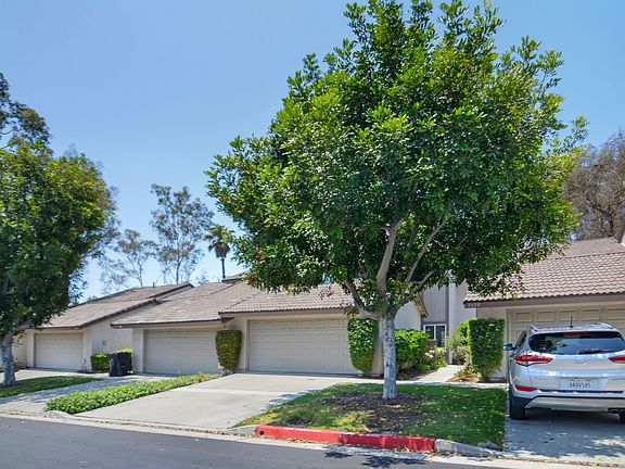 2nd image of 2656 Monterey Pl