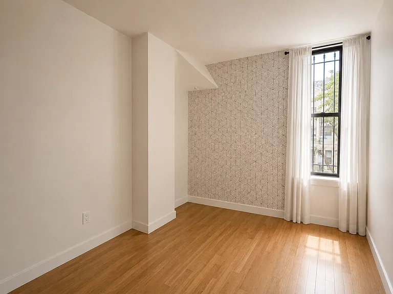 1928 Pacific St #1S — Photo 2