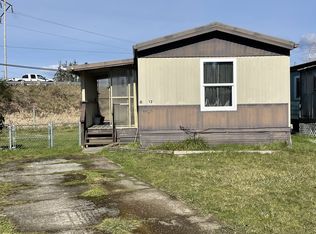 1000 N 8th St, Reedsport, OR 97467