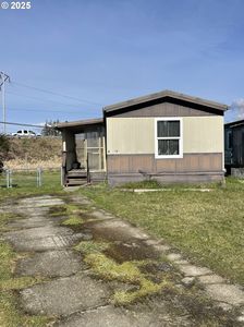 1000 N 8th St, Reedsport, OR, 97467
