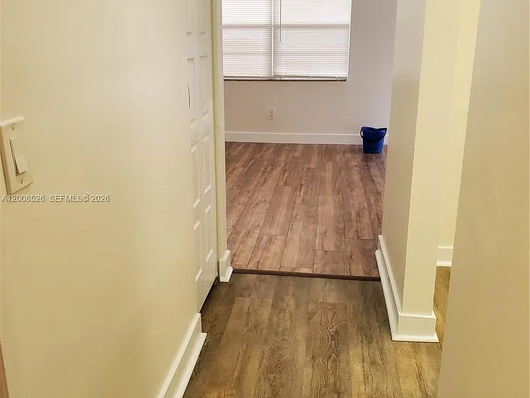 1230 NE 139th St #409 — Photo 5