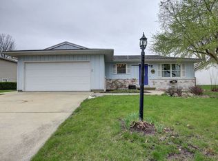 2103 Branch Rd, Champaign, IL 61821