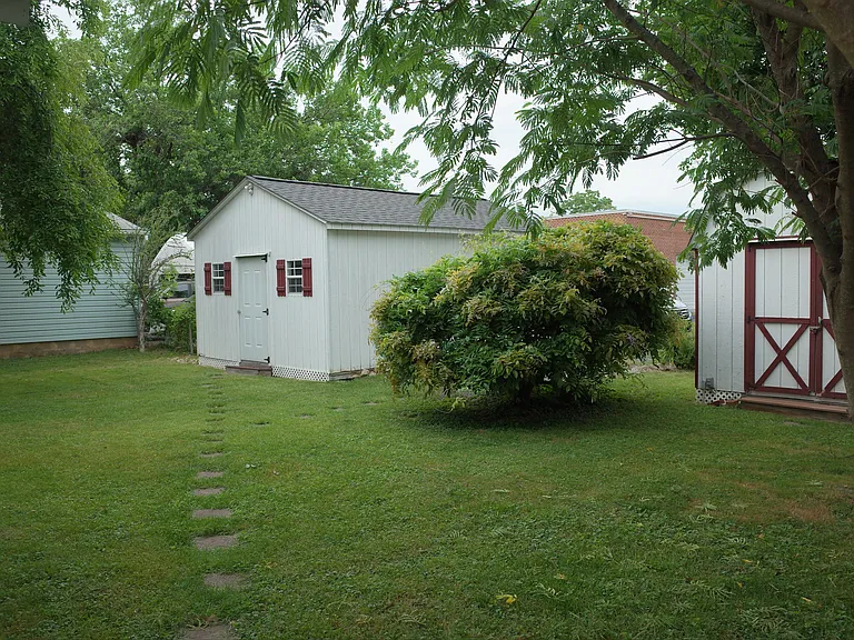103 Irving St — Photo 21