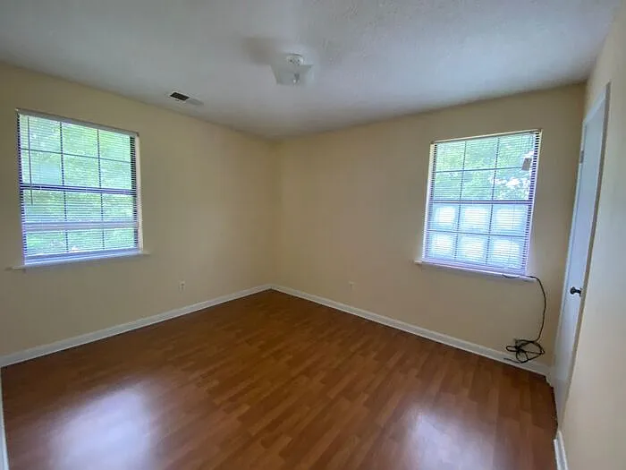 11824 E Gateway Dr SE #D — Photo 12