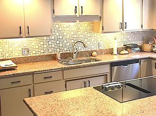 9 Brook Ln, Eighty Four, PA 15330