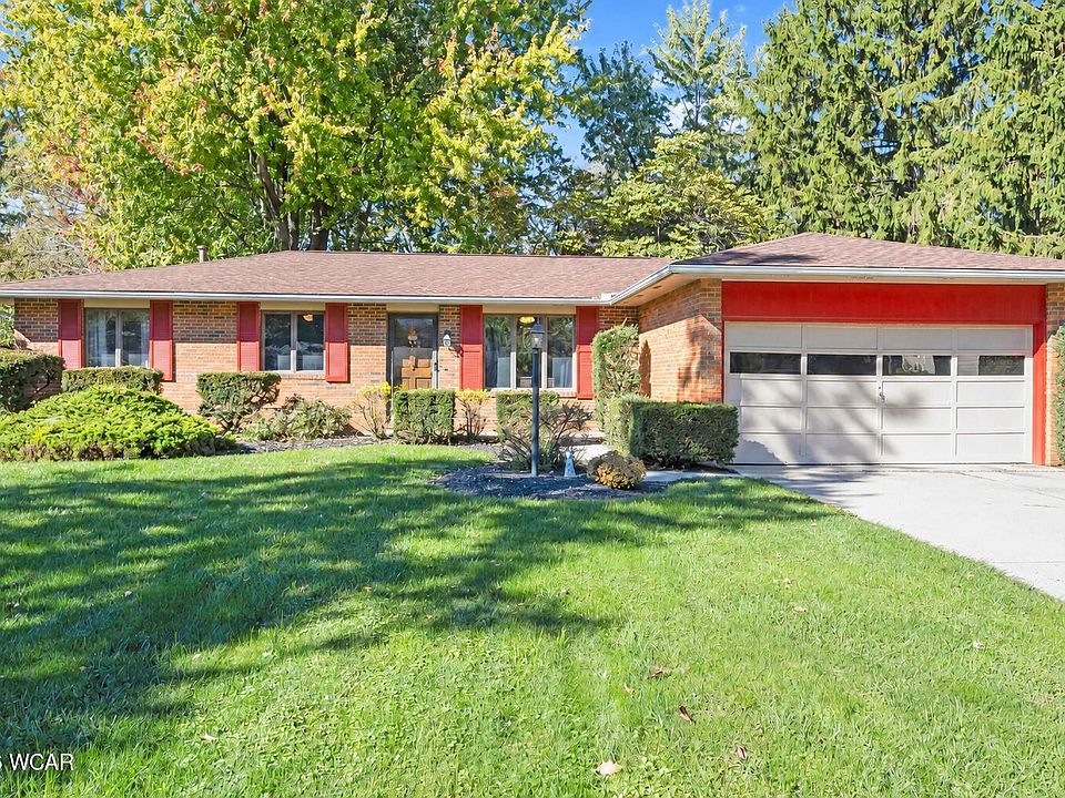 1st image of 213 Meadowbrook Dr