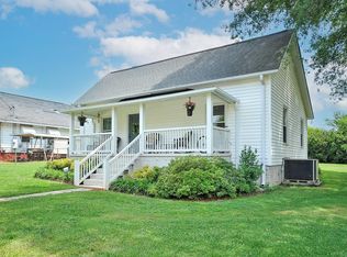 205 S 6th St, Easley, SC 29640