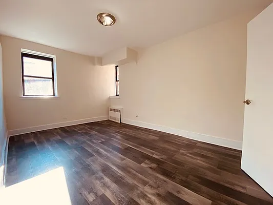 Rented by Silverstein Collection LLC  | media 5