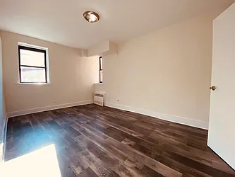 Rented by Silverstein Collection LLC 