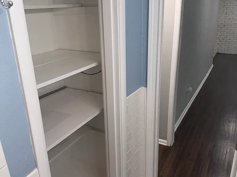 5409 Fursman Ave — Photo 13