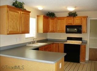 3504 Vernon Woods Dr, Summerfield, NC 27358