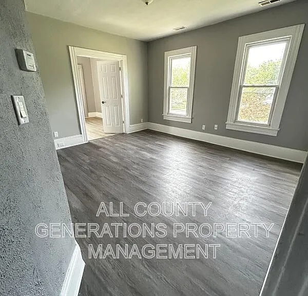 1230 Norwood Rd — Photo 3