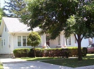 719 Palace St, Aurora, IL 60506