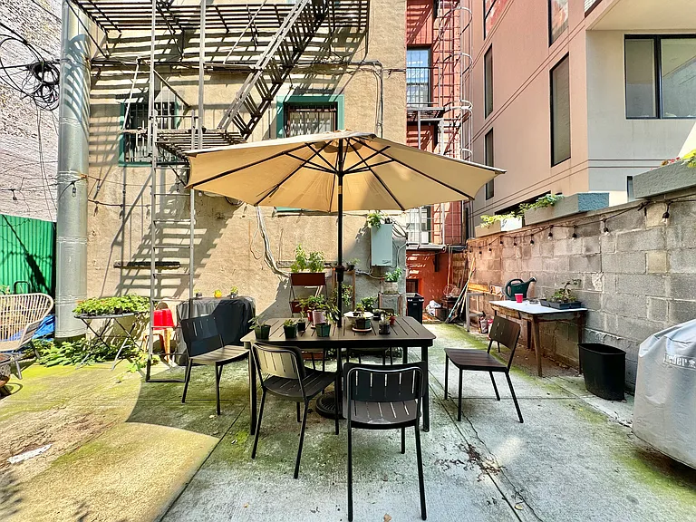 12 Underhill Ave #1A — Photo 8