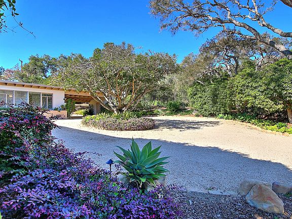 5th image of 657 Oak Grove Dr