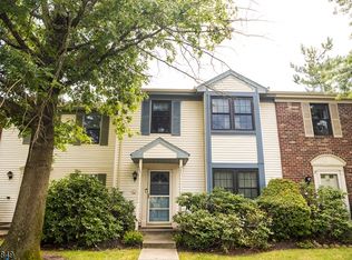 39 Pear Tree Ln #57, Franklin Park, NJ 08823
