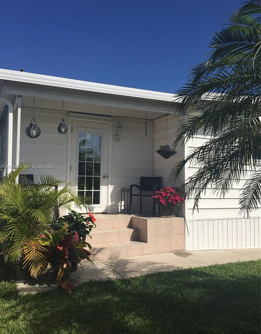 Dale Village Inc Mobile H — Photo 1