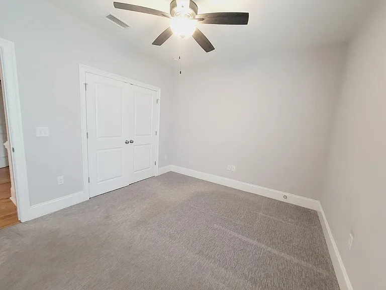 2385 Sweet Valley Hts — Photo 35