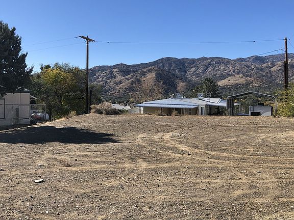 5th image of Bristlecone Dr