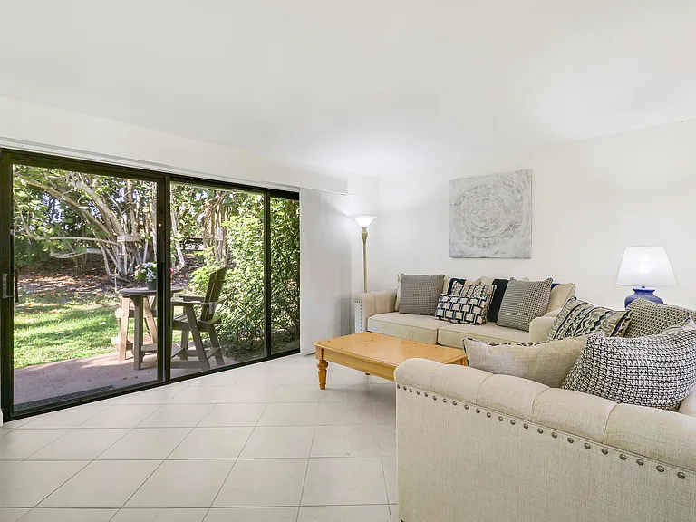 825 Club Dr — Photo 19