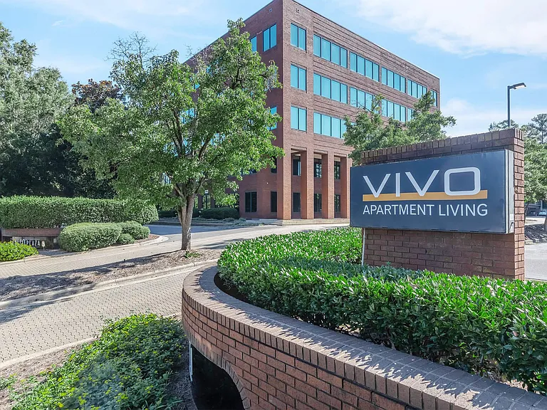 Vivo Living Forest Hills — Photo 12