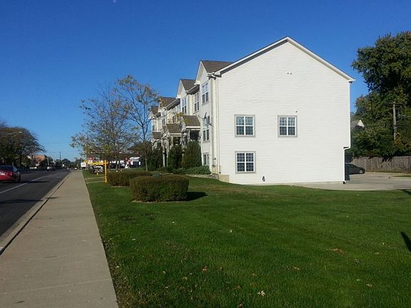 3rd image of 1810 N North Ave