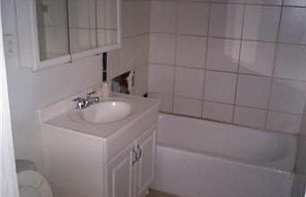 5th image of 5235 Euclid Ave