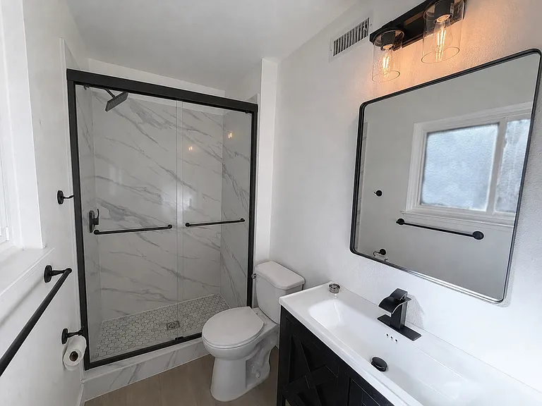 En Suite Primary Bathroom