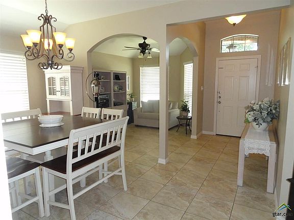 2nd image of 10834 Antelope Dr