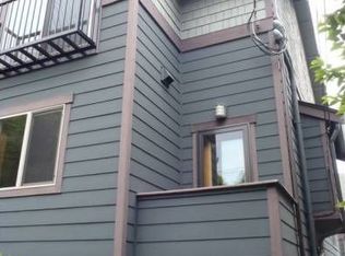 216 24th Ave E, Seattle, WA 98112