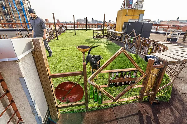 Rented by Nooklyn NYC LLC | media 70