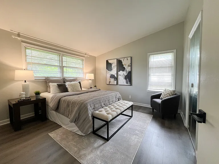 615 Crest Ct — Photo 18