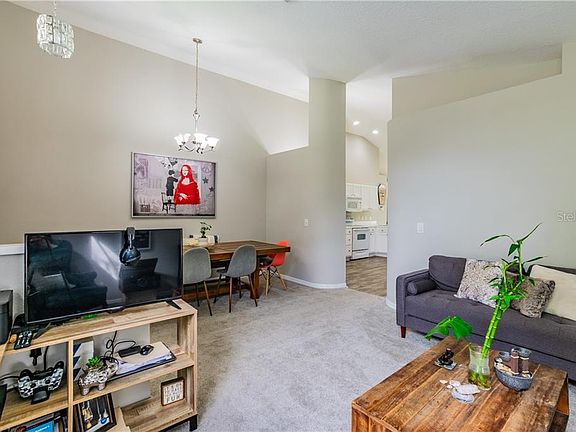 5th image of 524 Napa Valley Cir