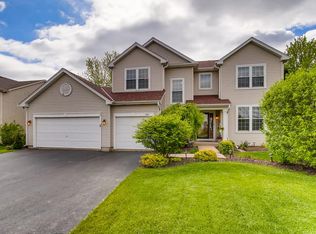 300 Tenby Way, Algonquin, IL 60102