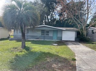 8 W Golden St, Beverly Hills, FL 34465
