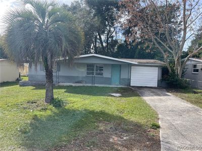 8 W Golden St, Beverly Hills, FL, 34465