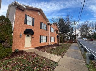 1721 Skyline Dr #200, Johnson City, TN 37601
