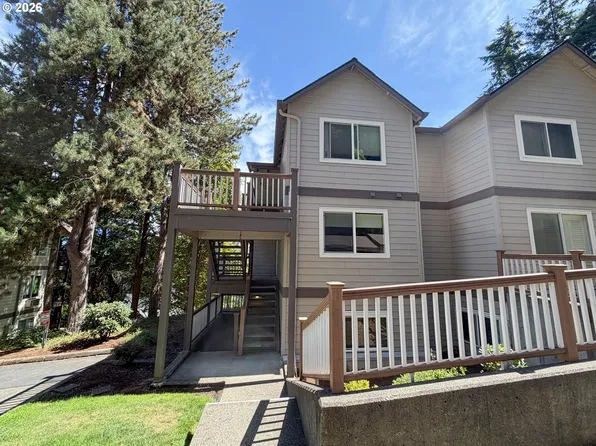 20130 Larkspur Ln APT 95, West Linn, OR 97068