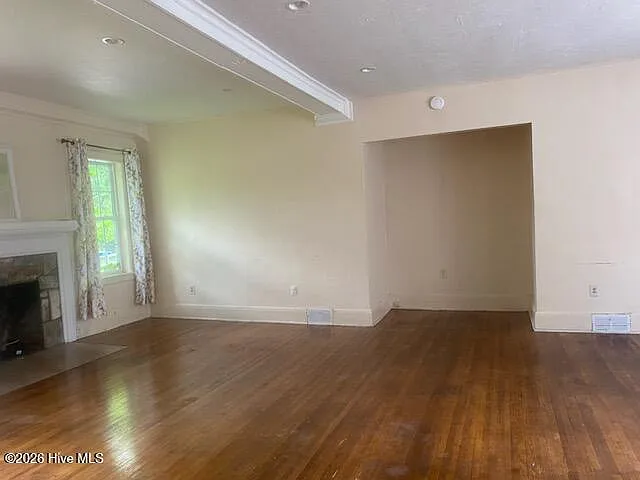 1293 Main St — Photo 2