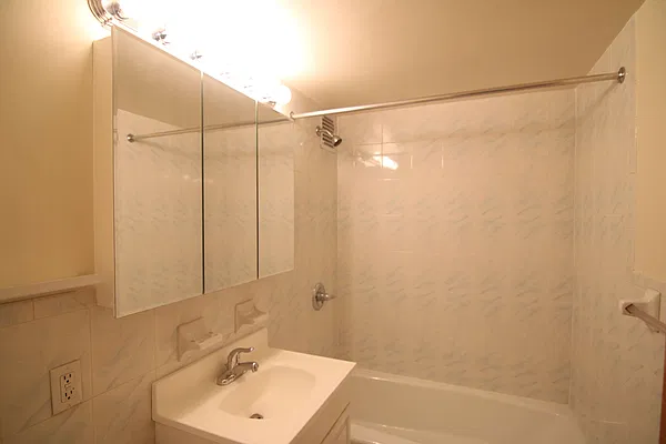 Rented by Guidance Realty Corp. | media 6