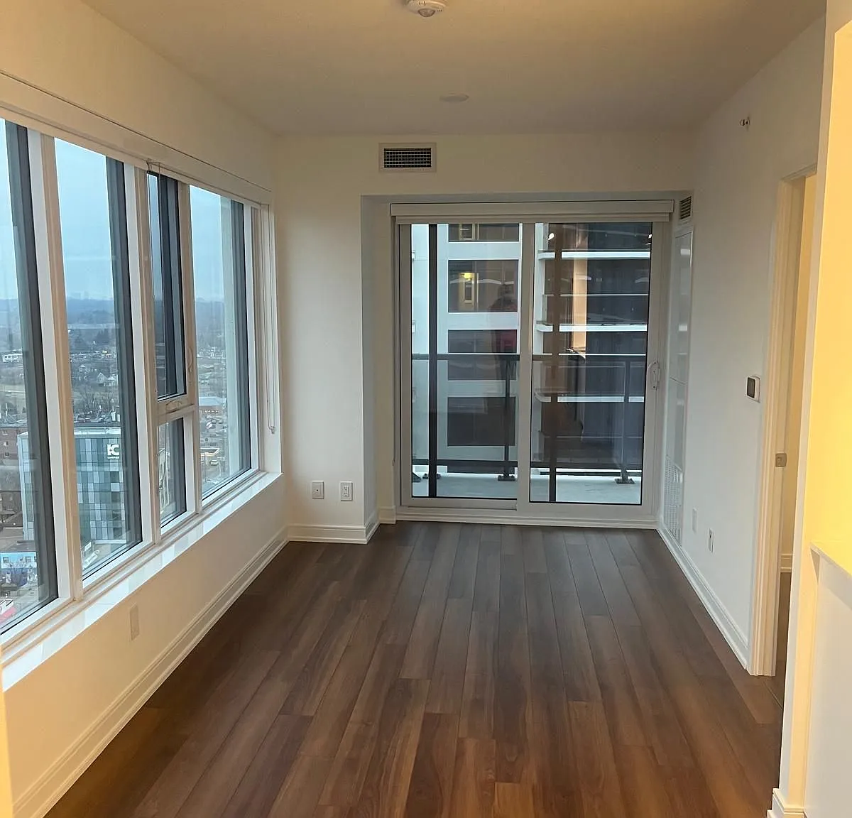 30 Samuel Wood Way — Photo 2