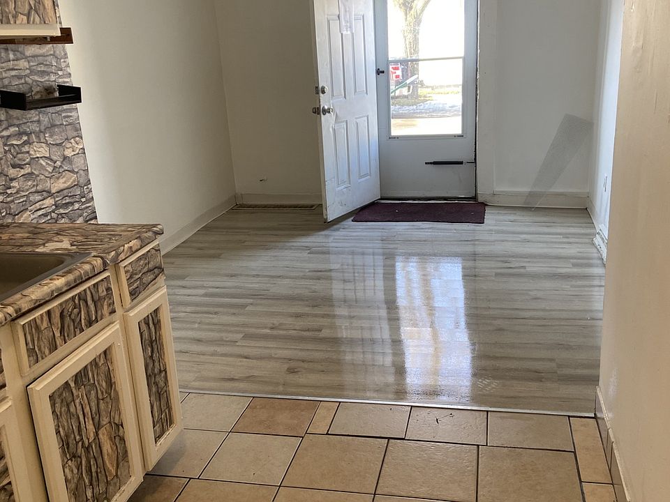 1st image of 5329 Storer Ave APT 1