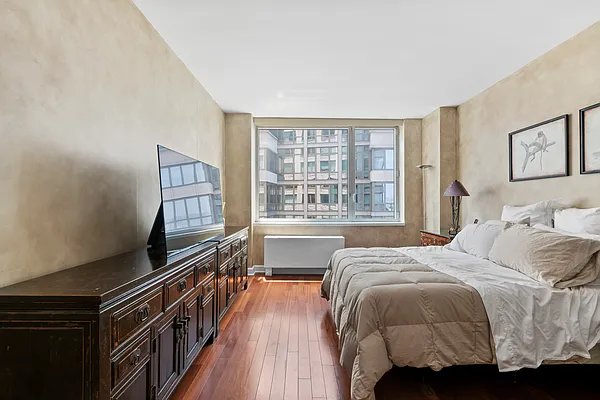 Sold by Douglas Elliman | media 4