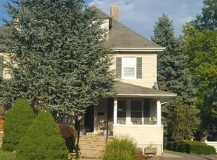 39 Howard St, Pompton Lakes, NJ 07442