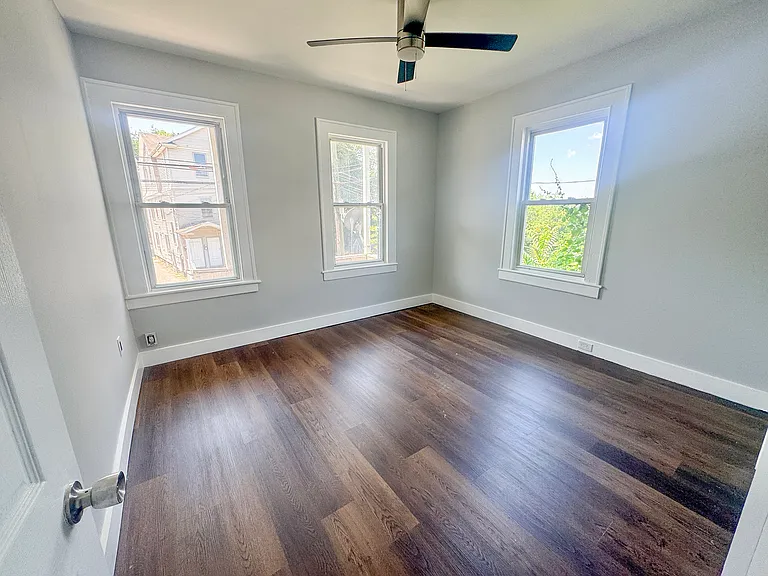 115 Wall St #1 — Photo 12