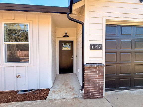 3rd image of 5534-5564 Skyline Rd S #5542