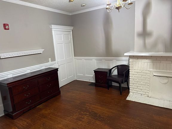 5th image of 407 W Moore St #2