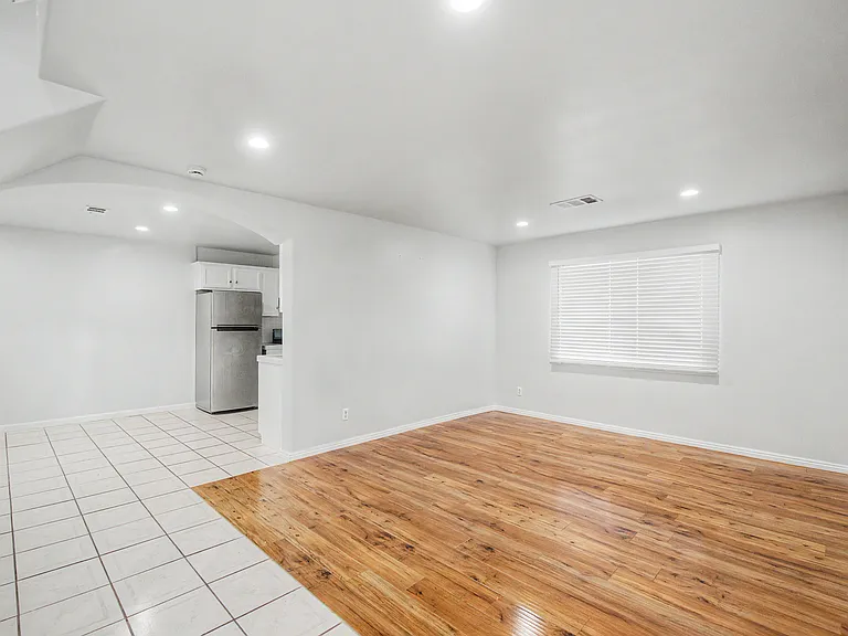 14613 Estrella Ave — Photo 3